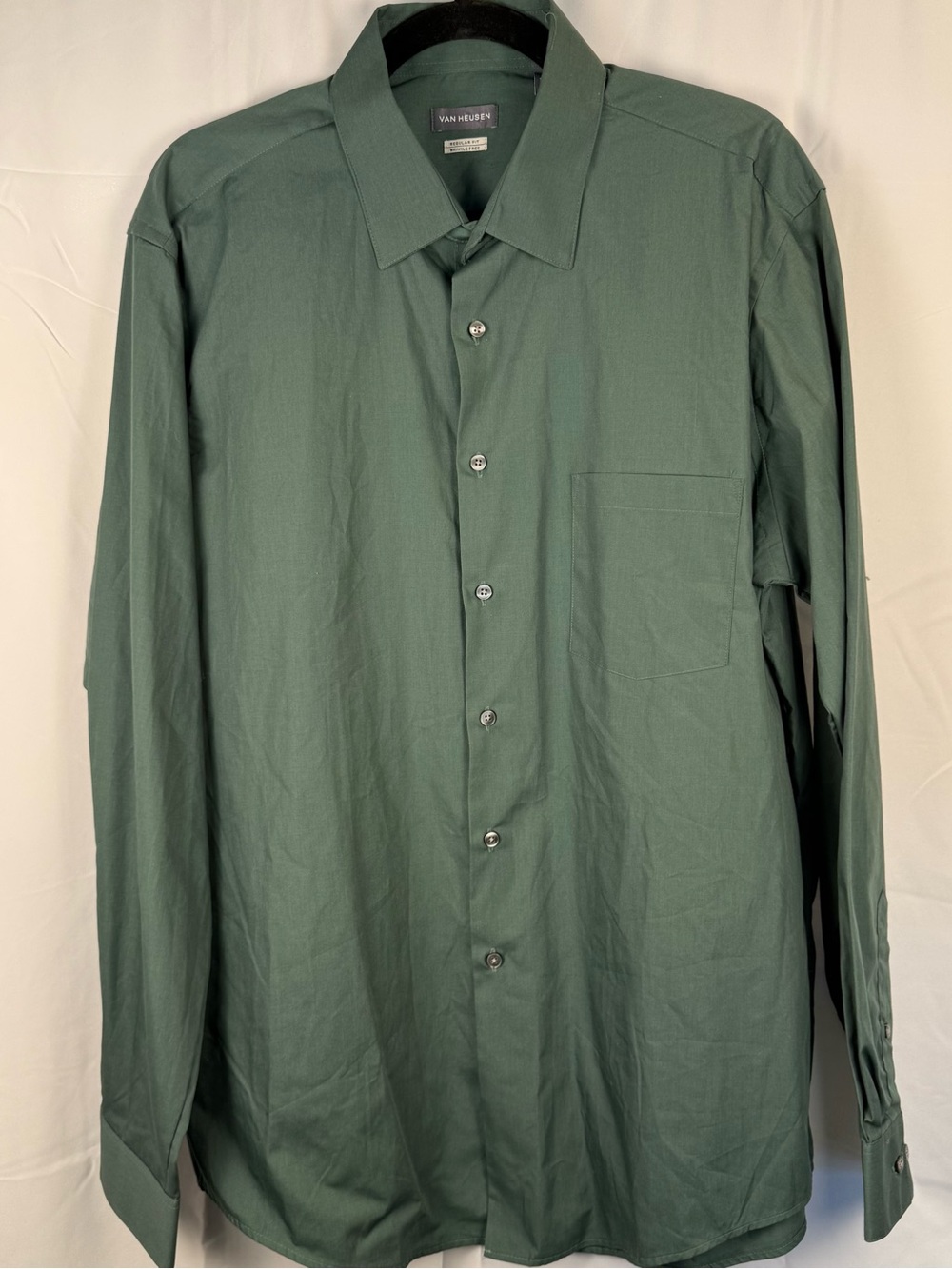 Van Heusen Men’s XL 17 36/37 Regular Fit Wrinkle Free Dress Shirt